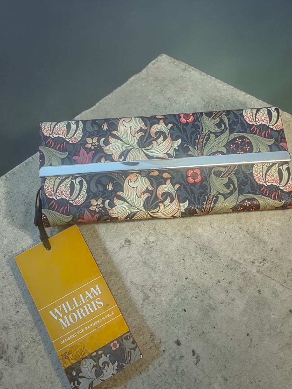 William Morris Barnes & Noble Floral Eyeglass Case - Picture 3 of 5